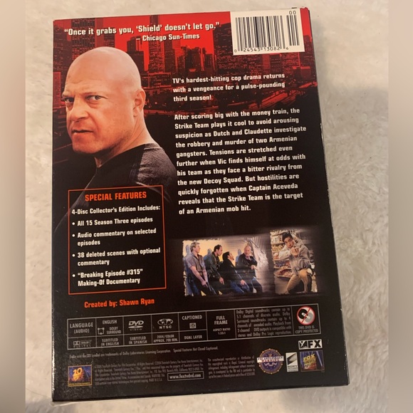 The Shield Season 1, 2, 3, 4 & 6 - Picture 7 of 11